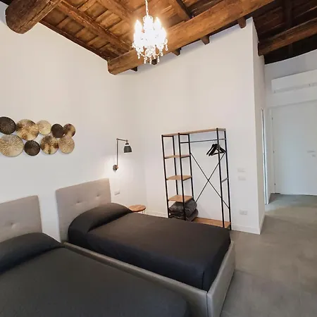 La Tua Casa A Viadelcorso * Řím