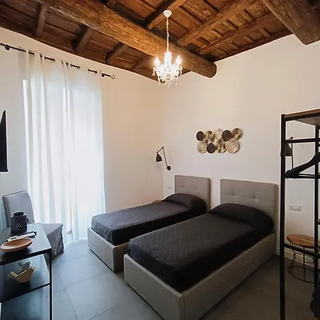 La Tua Casa A Viadelcorso 아파트 *